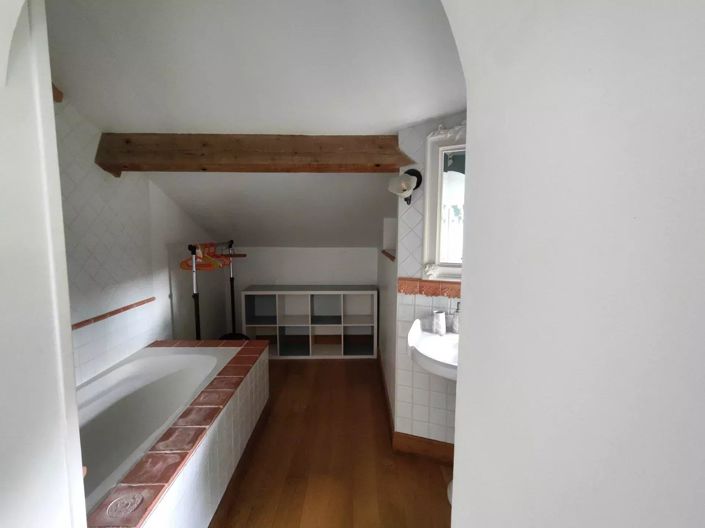 Image No.16-5 Bed House for sale