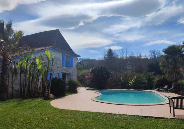 Image No.2-5 Bed House for sale