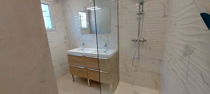 Image No.10-4 Bed House for sale