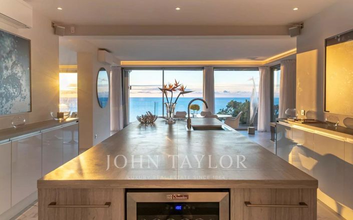 Image No.18-6 Bed House for sale