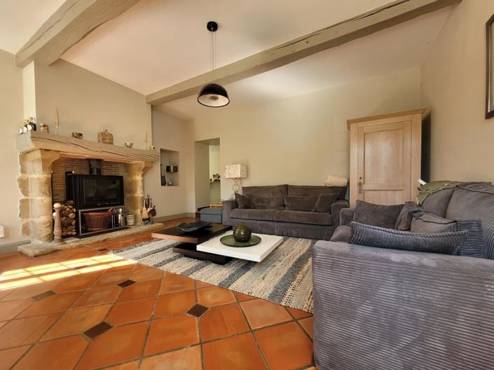 Image No.6-4 Bed House for sale