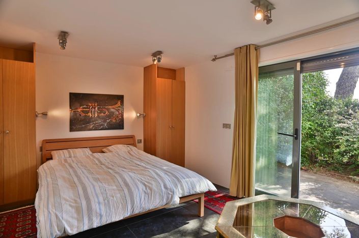 Image No.19-4 Bed House for sale