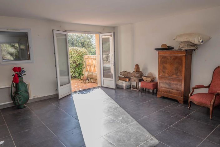 Image No.5-3 Bed House for sale