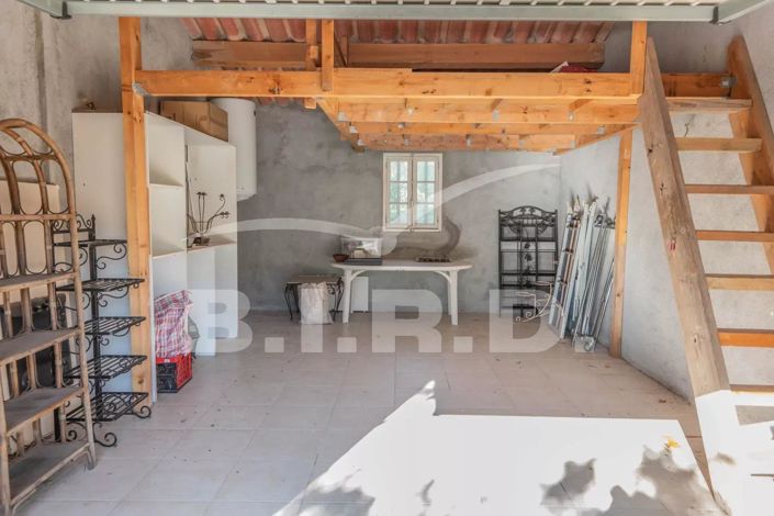 Image No.8-3 Bed House for sale