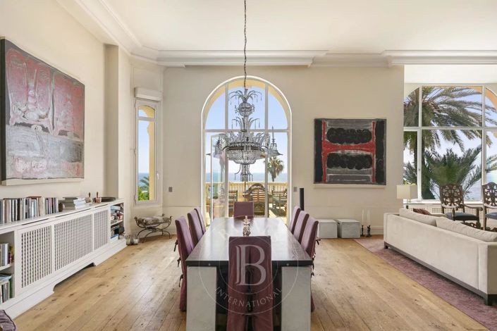 Image No.11-7 Bed House for sale