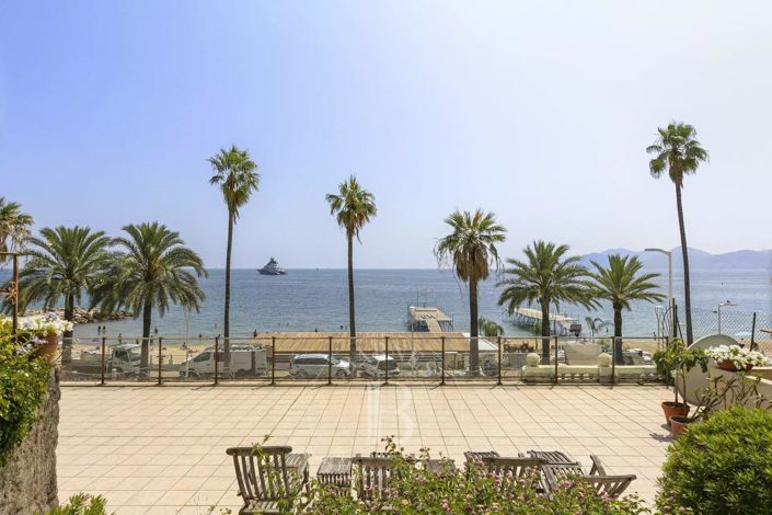 Image No.13-7 Bed House for sale