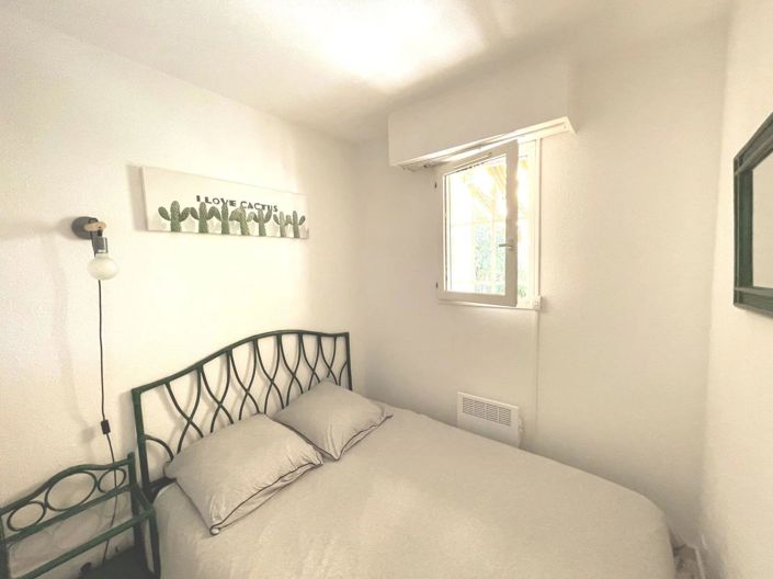 Image No.12-1 Bed Apartment for sale