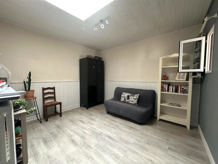 Image No.15-4 Bed House for sale