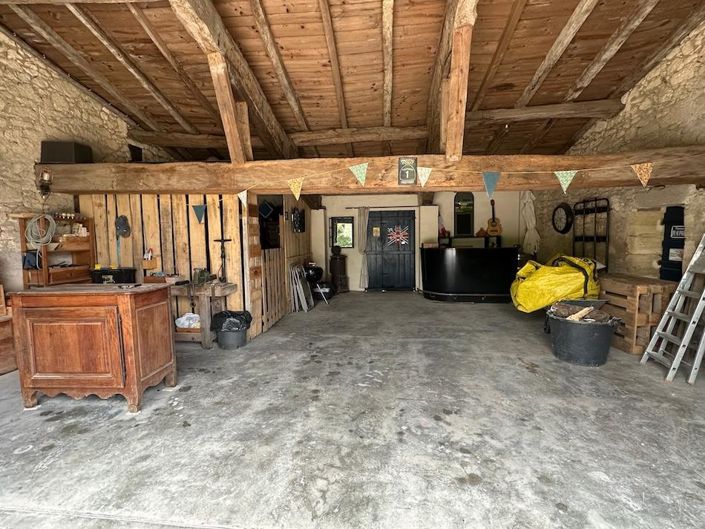 Image No.16-4 Bed House for sale