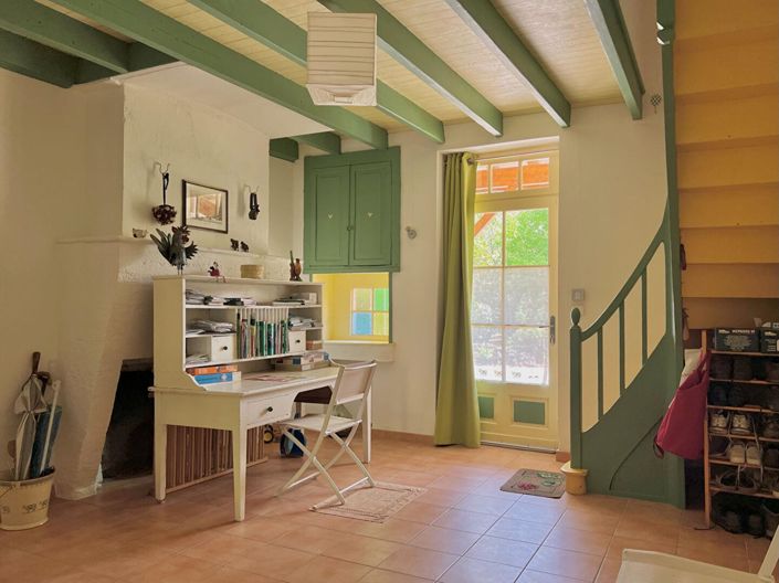 Image No.11-5 Bed House for sale