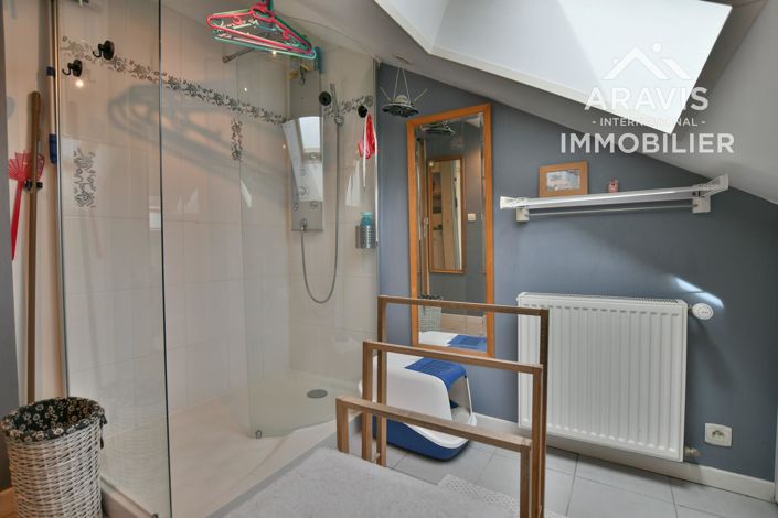 Image No.11-3 Bed Apartment for sale