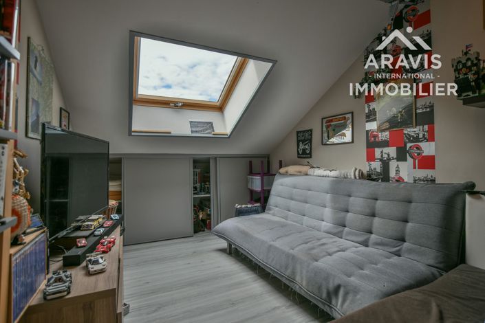 Image No.12-3 Bed Apartment for sale