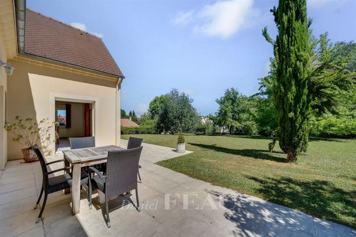 Image No.2-5 Bed House for sale