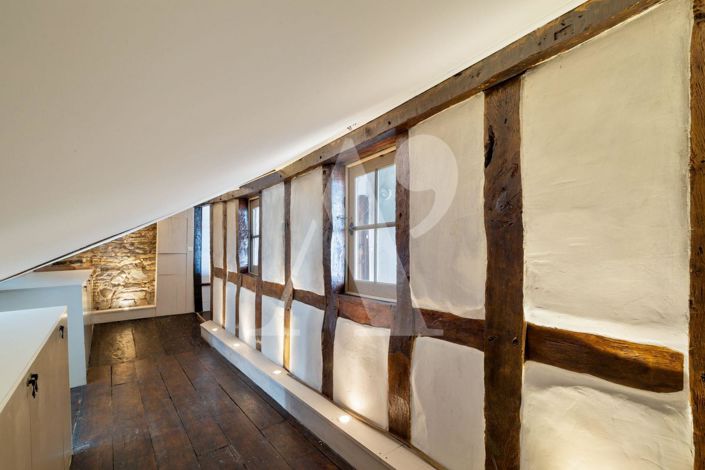 Image No.10-1 Bed Apartment for sale