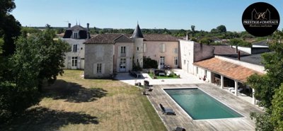 1 - Saint-Jean-d'Angély, House