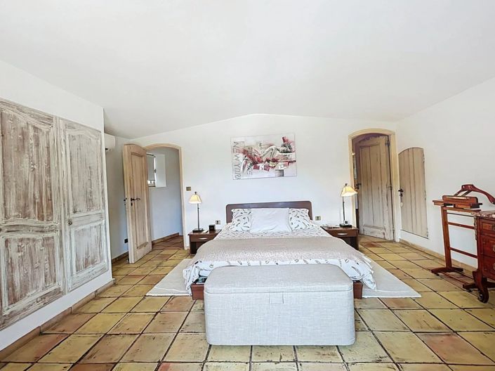 Image No.13-House for sale