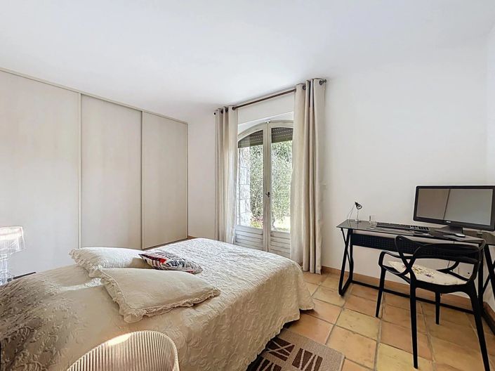 Image No.17-House for sale