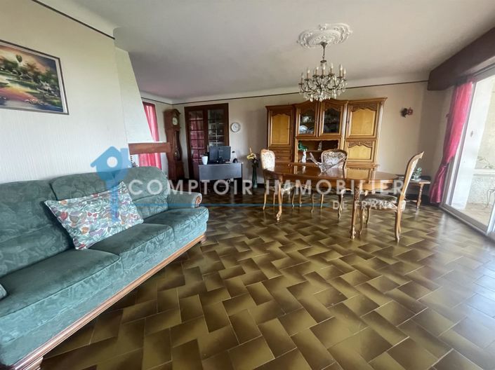 Image No.11-6 Bed House for sale