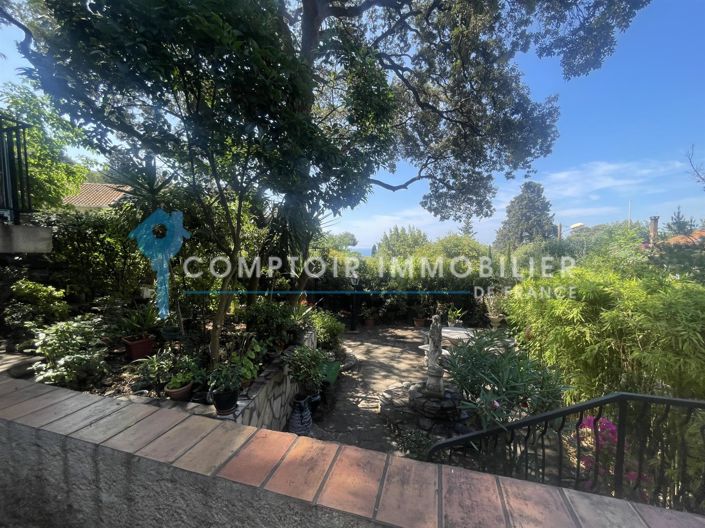 Image No.14-6 Bed House for sale