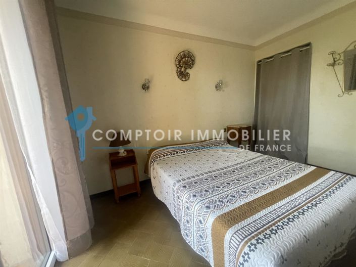 Image No.17-6 Bed House for sale