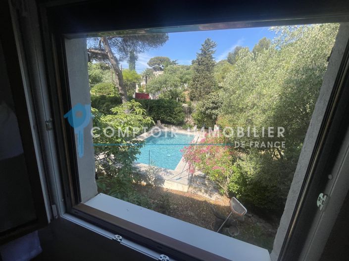 Image No.26-6 Bed House for sale