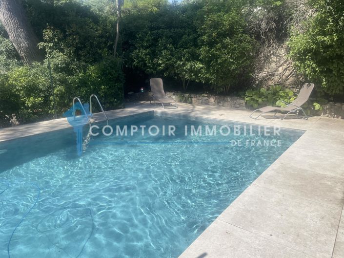 Image No.6-6 Bed House for sale