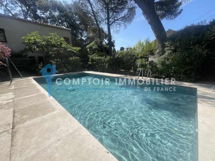 Image No.9-6 Bed House for sale