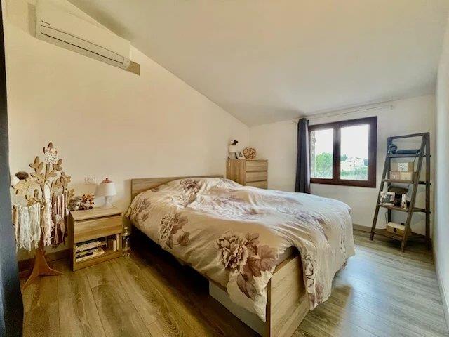 Image No.9-House for sale