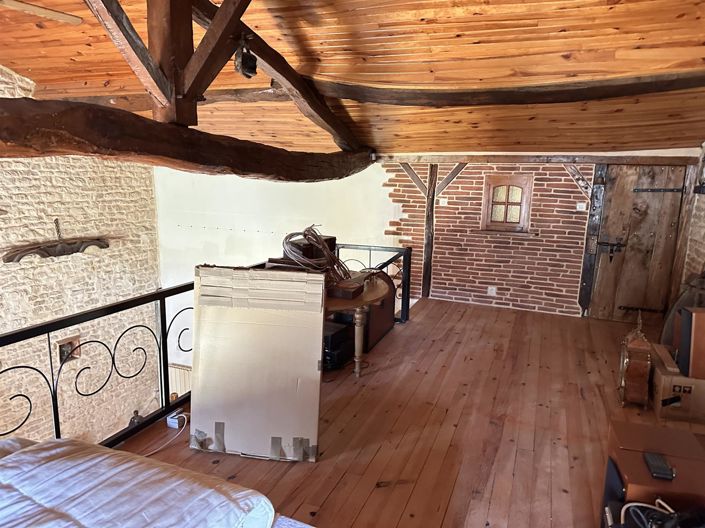 Image No.11-5 Bed House for sale