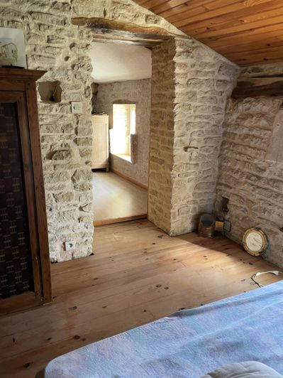 Image No.15-5 Bed House for sale