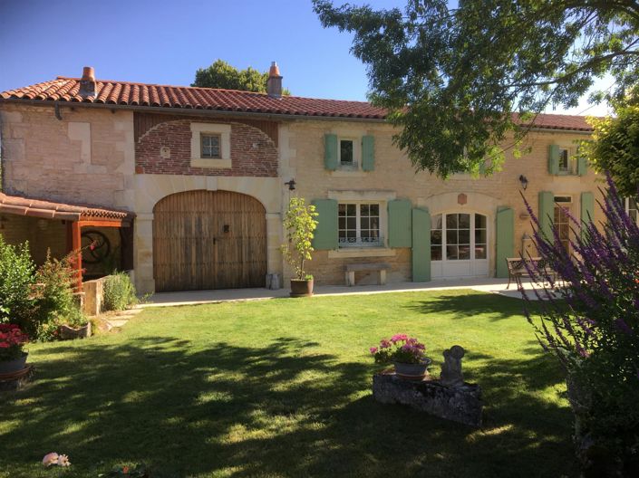 Image No.2-5 Bed House for sale