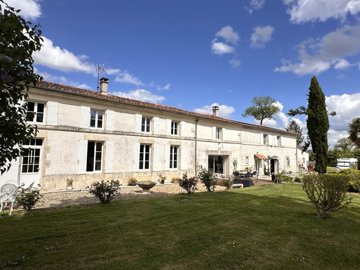 1 - Charente-Maritime, House