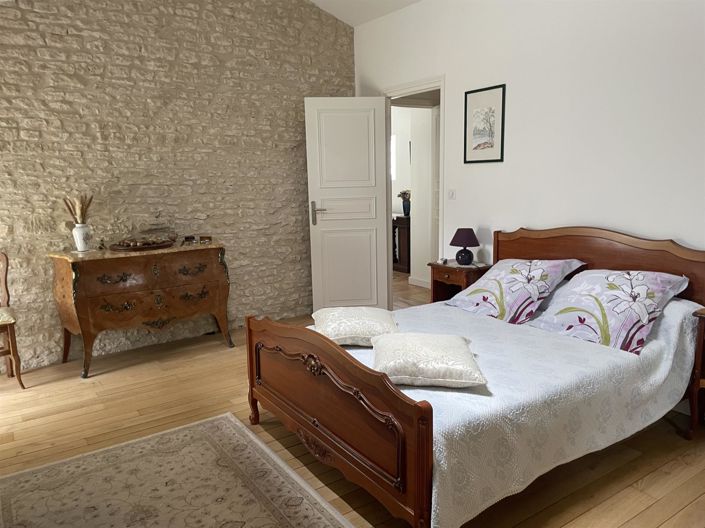 Image No.16-4 Bed House for sale