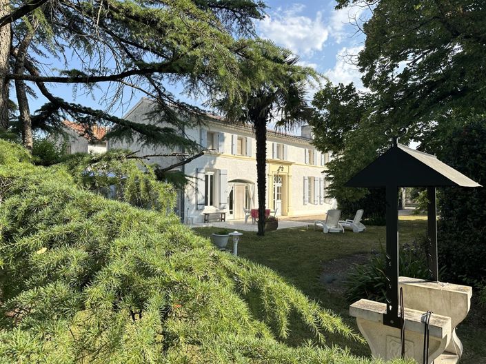 Image No.2-4 Bed House for sale