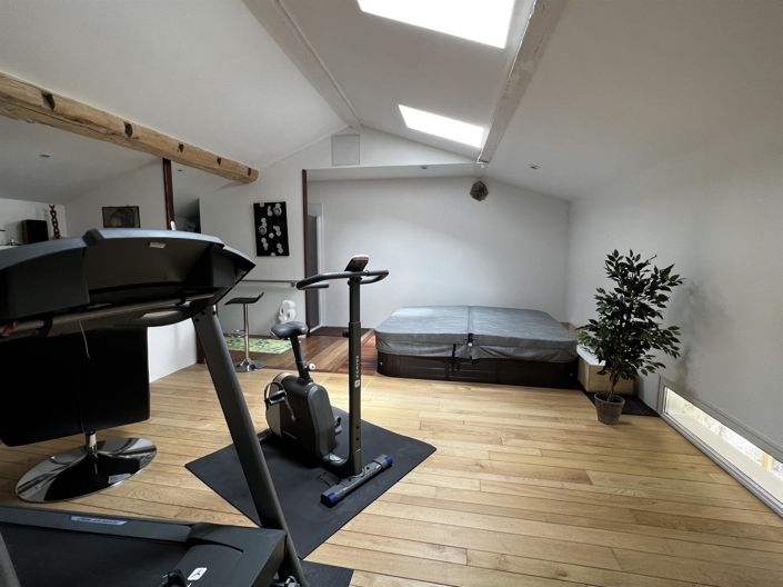 Image No.23-4 Bed House for sale