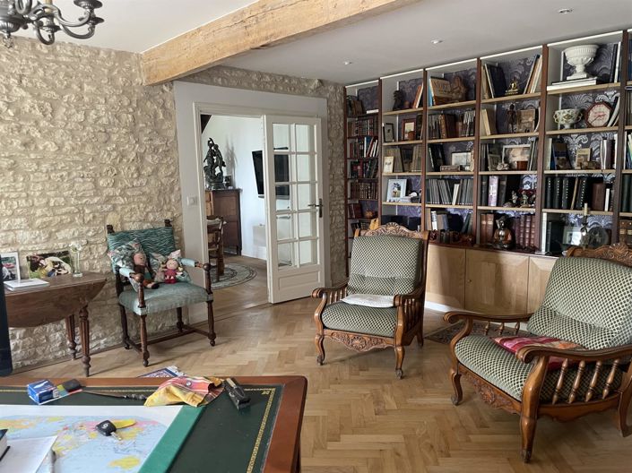 Image No.9-4 Bed House for sale