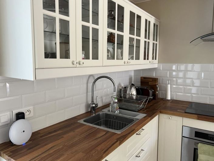 Image No.22-8 Bed House for sale