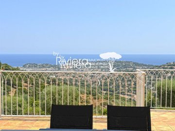 1 - Cavalaire-sur-Mer, House