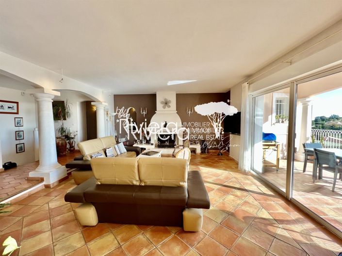 Image No.10-4 Bed House for sale