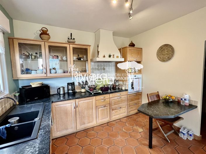 Image No.14-4 Bed House for sale