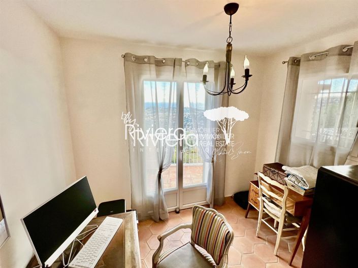 Image No.21-4 Bed House for sale