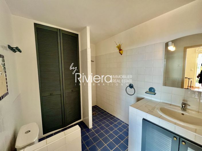 Image No.22-4 Bed House for sale