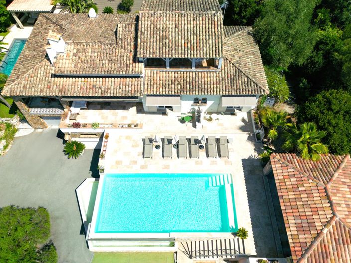 Image No.1-6 Bed House for sale