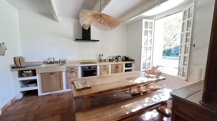 Image No.2-7 Bed House for sale