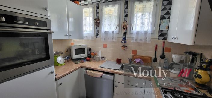 Image No.9-2 Bed House for sale