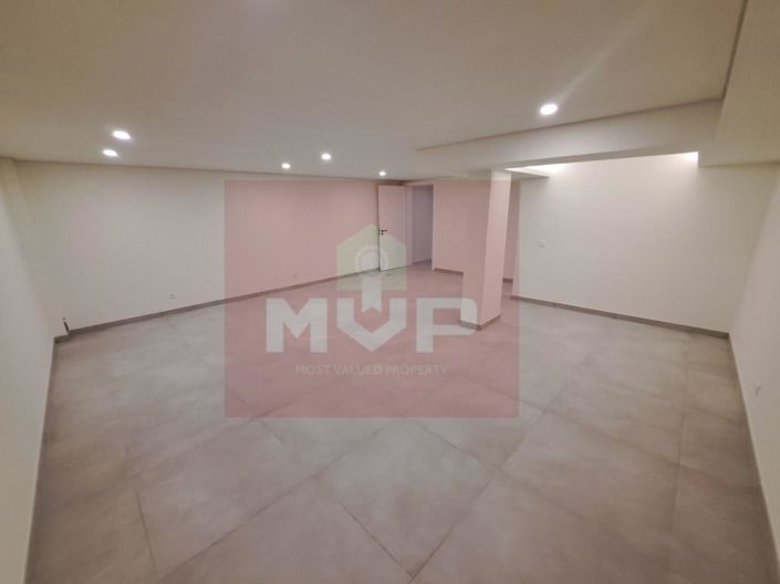 Image No.14-4 Bed House for sale