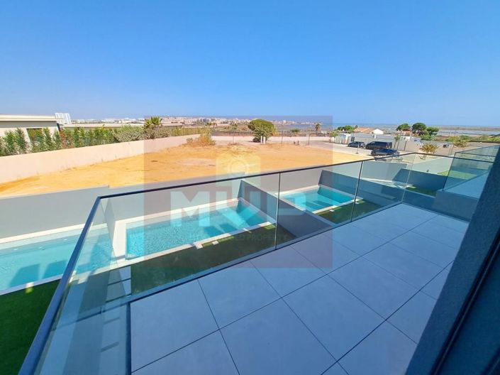 Image No.23-4 Bed House for sale