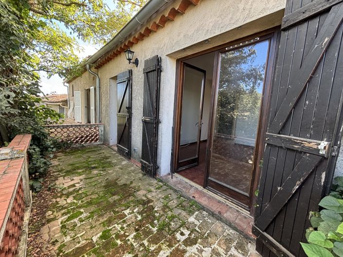Image No.1-2 Bed House for sale