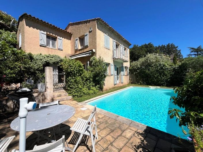 Image No.1-4 Bed House for sale