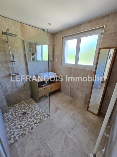 Image No.10-2 Bed House for sale